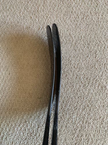 Senior Right Handed P92 Alpha QX Hockey Stick