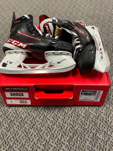 CCM Jetspeed Shock size 8 regular width skates