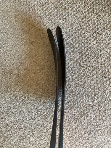 Senior Right Handed P92 Covert QR Edge Hockey Stick