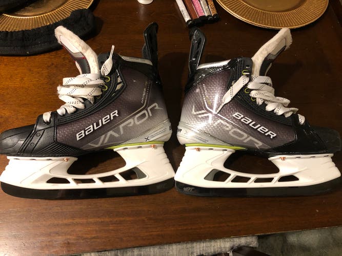 Bauer Vapor Hyperlite Skates