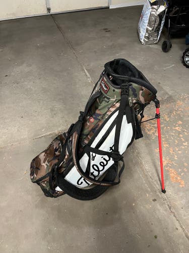 Camo Titleist Stand Bag