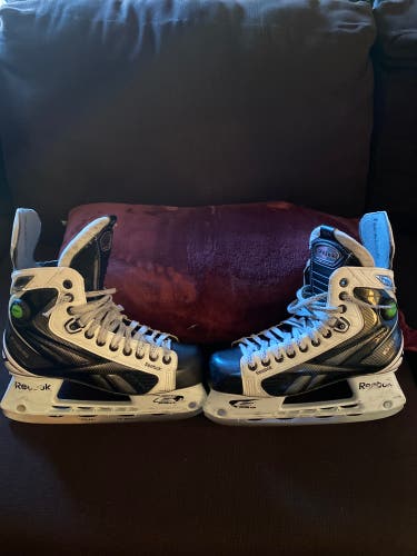 Used Reebok Regular Width Size 7 White k Hockey Skates