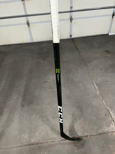 Senior Right Handed P92M Pro Stock RibCor Trigger ASY Hockey Stick
