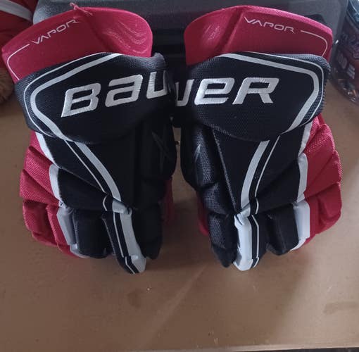 Used Bauer Gloves 14"