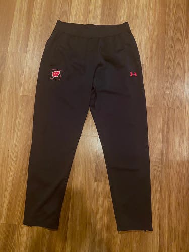 New Wisconsin Badgers Under Armour Team Issued Active Black Sweat Pants Size Large