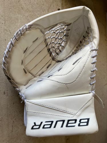 BAUER REACTOR 7000 GOALIE CATCH GLOVE - INTERMEDIATE FULL RIGHT