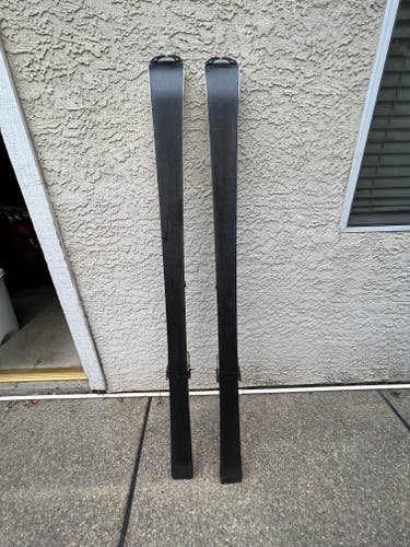 Used Unisex Rossignol All Mountain RocX Skis With Bindings Max Din 10