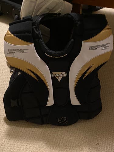 Used XL Vaughn Epic 8800 Goalie Chest Protector
