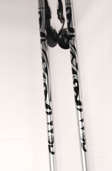 NEW Ski poles adult downhill/alpine Aluminum  WSD Pair  120cm with  baskets  New