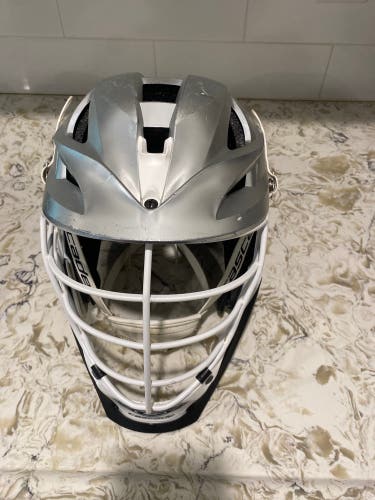 Player's Cascade S Helmet