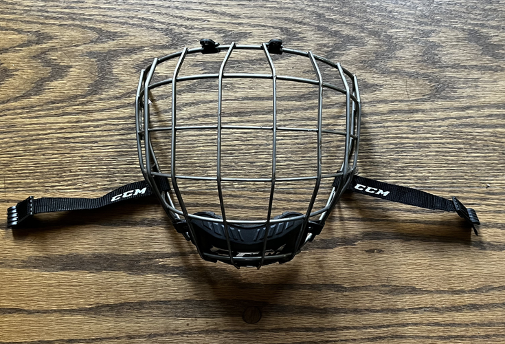 CCM FM680 Cage
