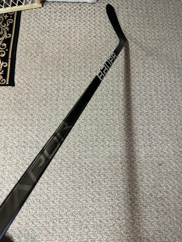 New Left Hand P28M Pro Stock Vapor Hyperlite Hockey Stick