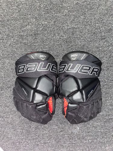 Used Bauer 13"  Vapor X2.9 Gloves
