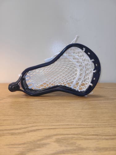New Attack & Midfield STX Strung Stallion 700 Head