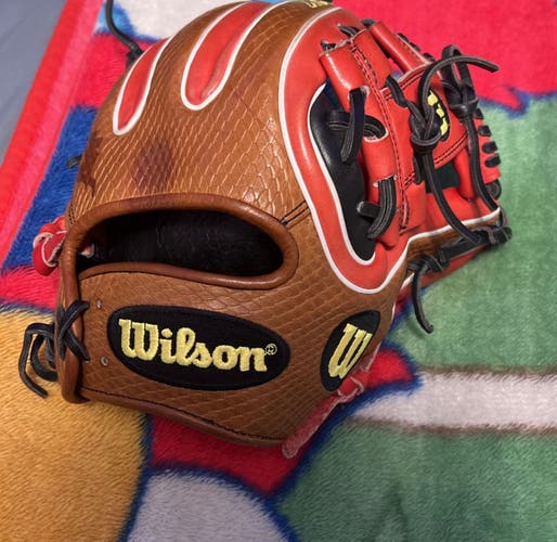 New Right Hand Throw Wilson Infield A2K Baseball Glove 11.5"