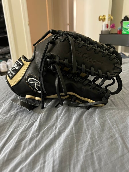 *On Hold for TyroneEvans2* Rawlings Heart of the Hide 12.75" R2G