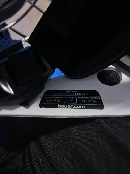 Junior Used Bauer Profile 940 Goalie Mask | SidelineSwap | Buy and Sell ...