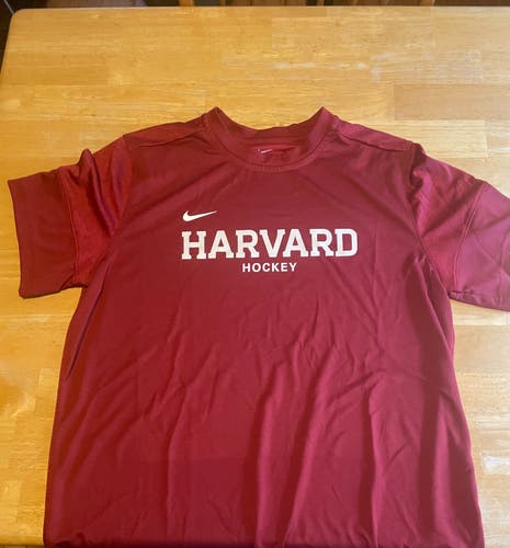 Harvard Hockey Short Sleeve Nike Tee Shirt XL