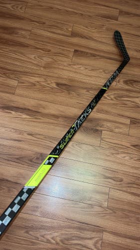 CCM SuperTacks AS3Pro |LH|75flex|P28