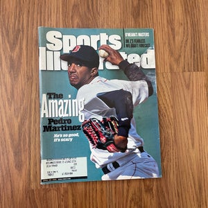 Boston Red Sox Pedro Martinez MLB BASEBALL 1998 Sports Illustrated Magazine!