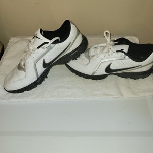Used Men's Size 7.0 (Women's 8.0) Nike Golf Shoes