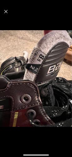 Used Bauer Regular Width  Size 8.5 Elite Hockey Goalie Skates