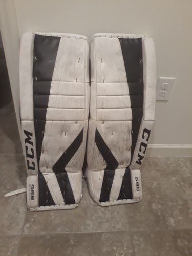Used 30" CCM revolution 595 Goalie Leg Pads