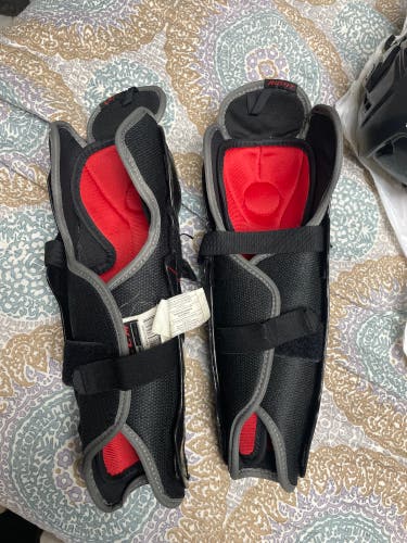 CCM Shin Pads