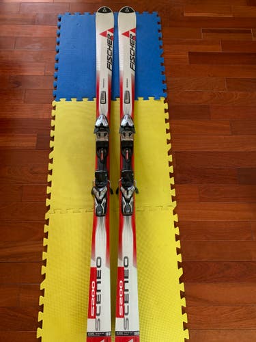 Used Fischer Racing S200 PTC Sceneo Skis With Bindings
