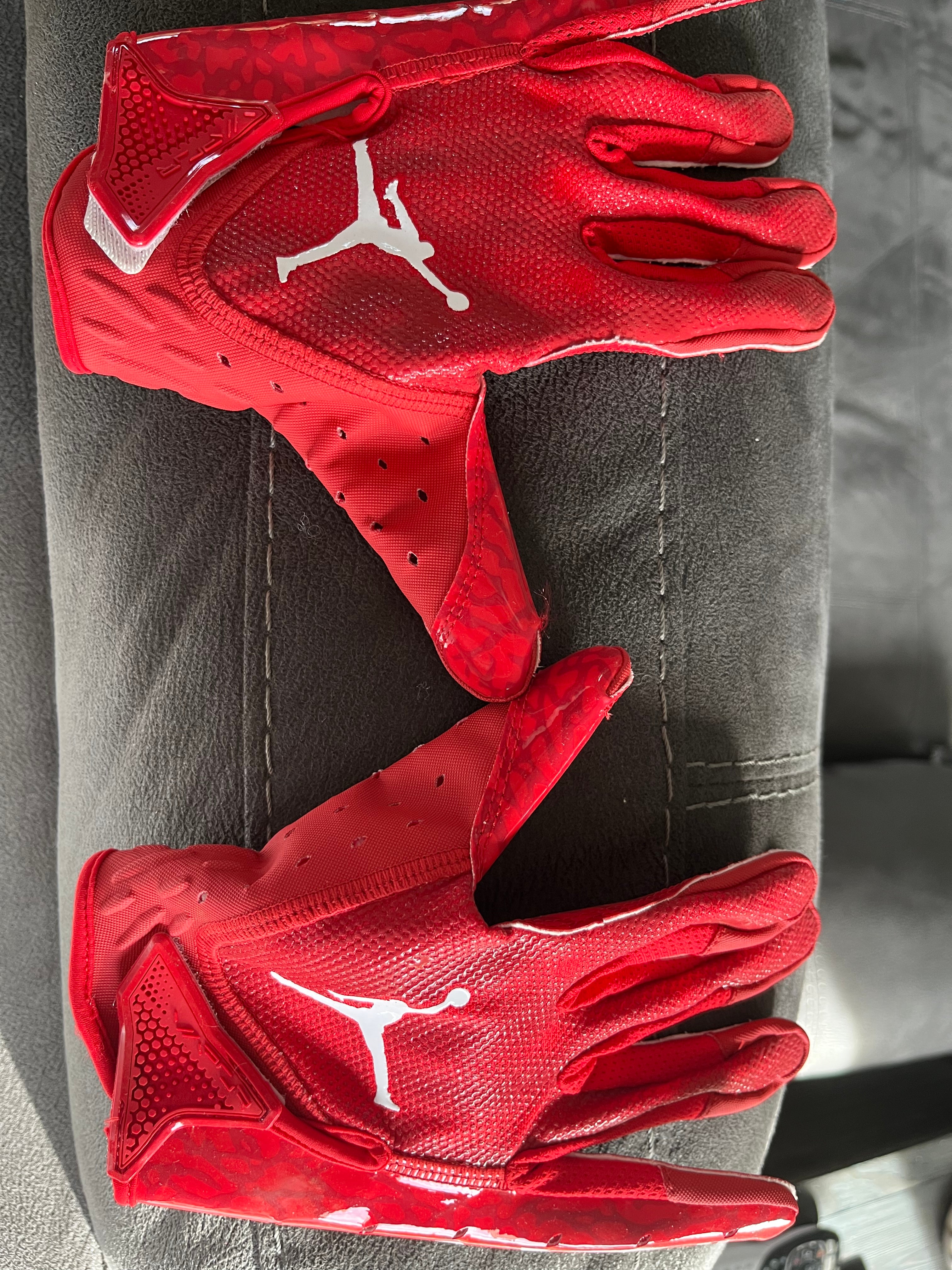 Jordan Football Gloves & Mitts.