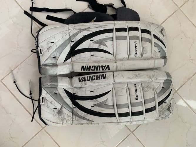 Used 26" Vaughn Velocity V5 Goalie Leg Pads