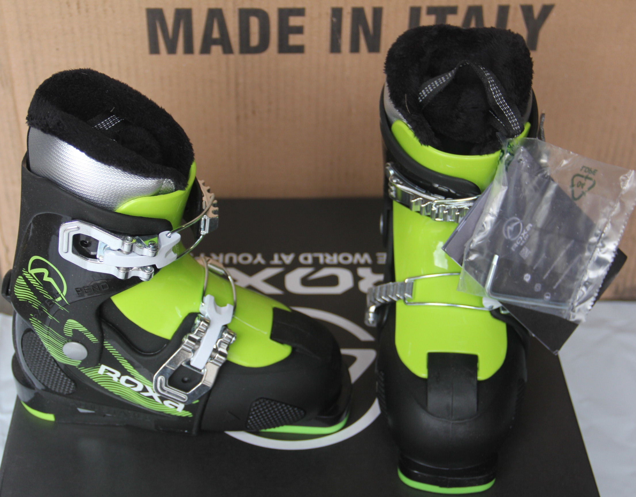 NEW 2023/24 kids ski boots SIZE ADJUSTABLE! alpine ski boots 