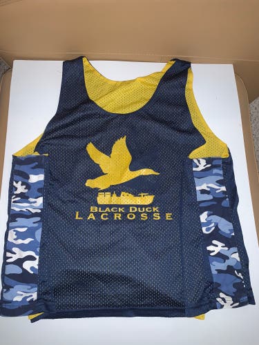 Black Duck lacrosse reversible mens XL