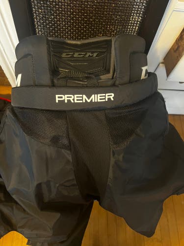 Senior XL CCM  Premier R1.9 Hockey Goalie Pants