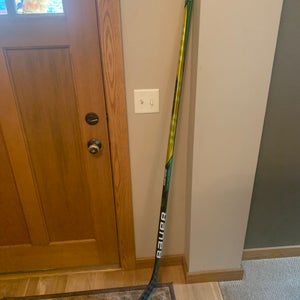 Senior New Right Handed Bauer Supreme UltraSonic Hockey Stick P92 - 87 flex - Lie 6