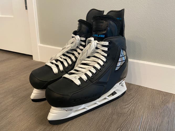 Used True Regular Width Size 8 Pro Custom Hockey Skates