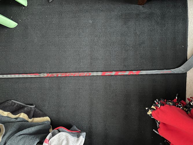 Senior Right Handed P29 Pro Stock Jetspeed FT4 Pro Hockey Stick