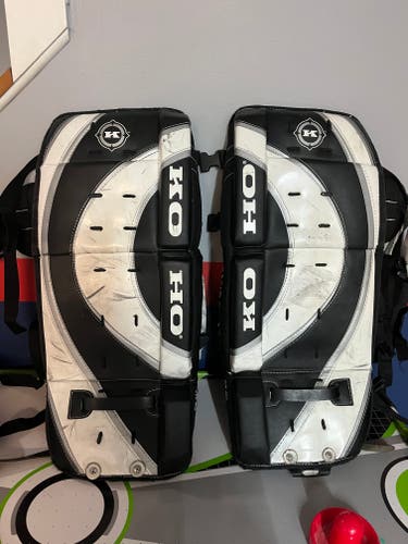 Used 24" Goalie Leg Pads