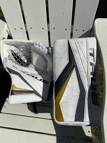 True Pro Return Goalie Gloves from Golden Kights