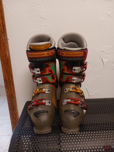Men's Used Salomon All Mountain Pro Model Carbon Link Flex 95 Ski Boots Medium Flex