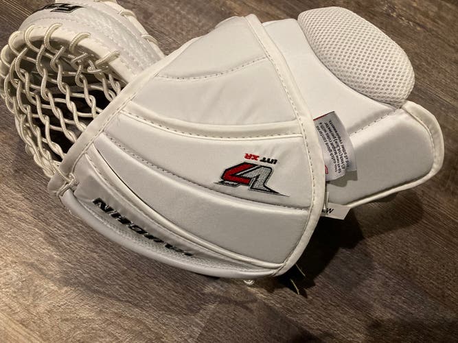 Vaughn Velocity V7 Intermediate Glove