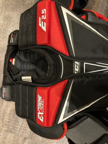 Ccm extreme flex 2.5 Chest Protector