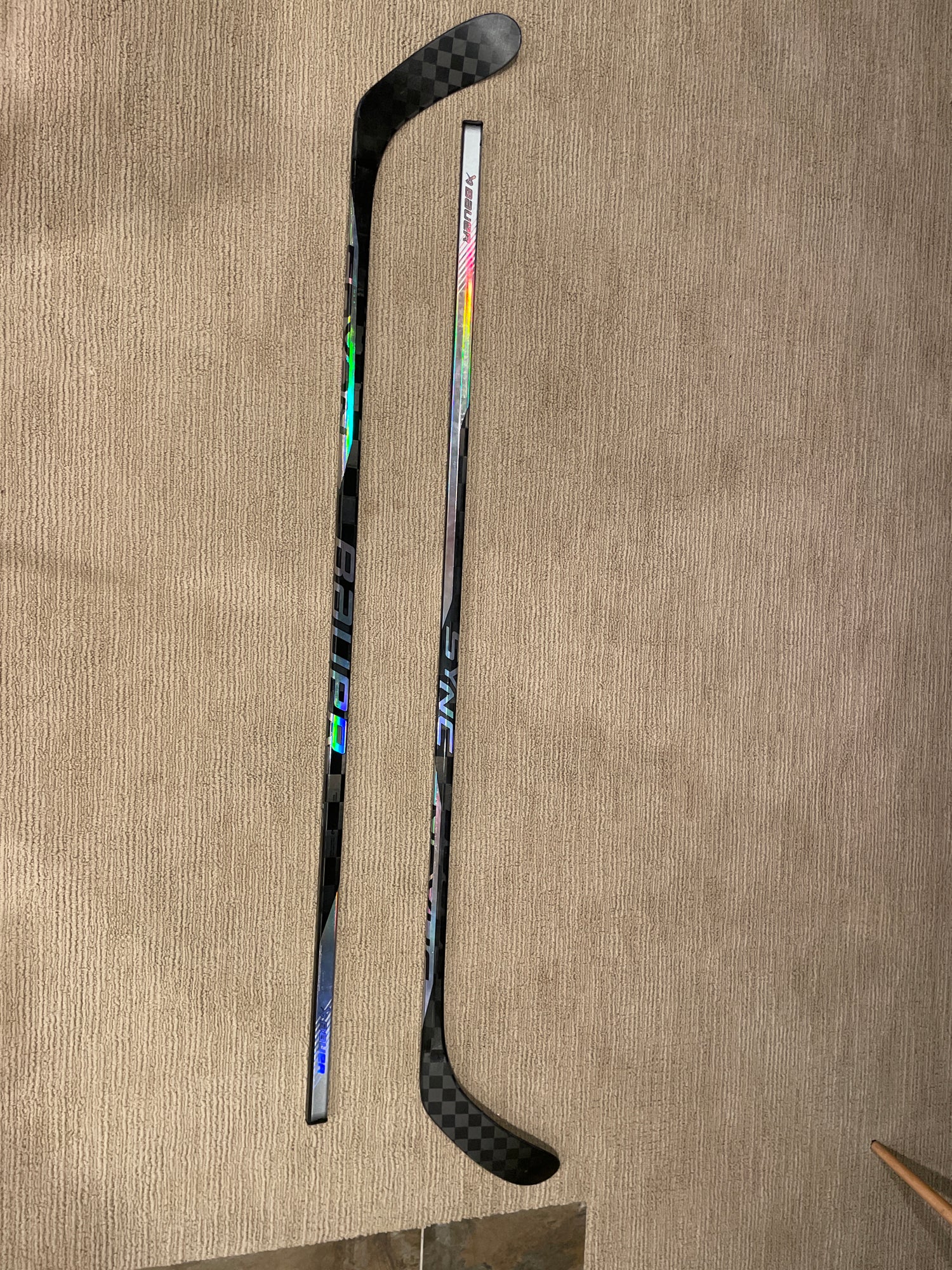 Used Intermediate Bauer Right Handed Nexus Sync Hockey Stick P28 Pro