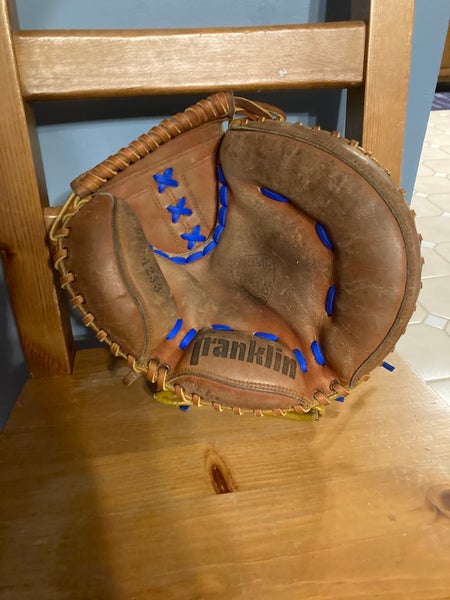 Re-laced/reconditioned vintage Franklin Catchers mitt-32’ RHT