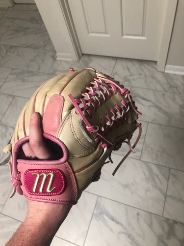 Used Right Hand Throw 11.75" Baseball Glove