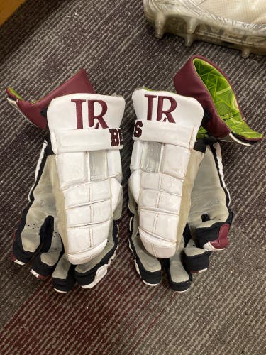 Used Player's Maverik 13" Max Lacrosse Gloves