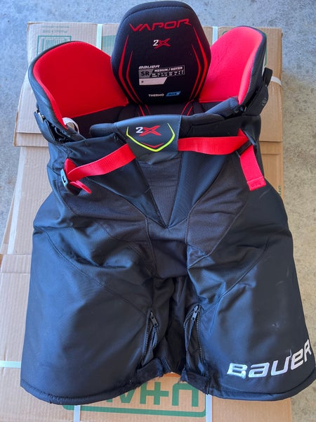 Senior Medium Bauer VAPOR 2X Hockey Pants