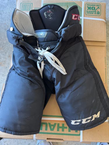 Senior Medium CCM  RBZ 150 Hockey Pants