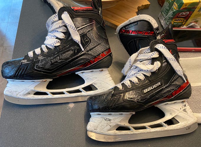 Used Bauer Size 5D Vapor 2X Hockey Skates