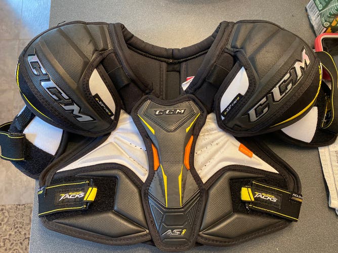 Used Junior Medium CCM Super Tacks AS1 Shoulder Pads
